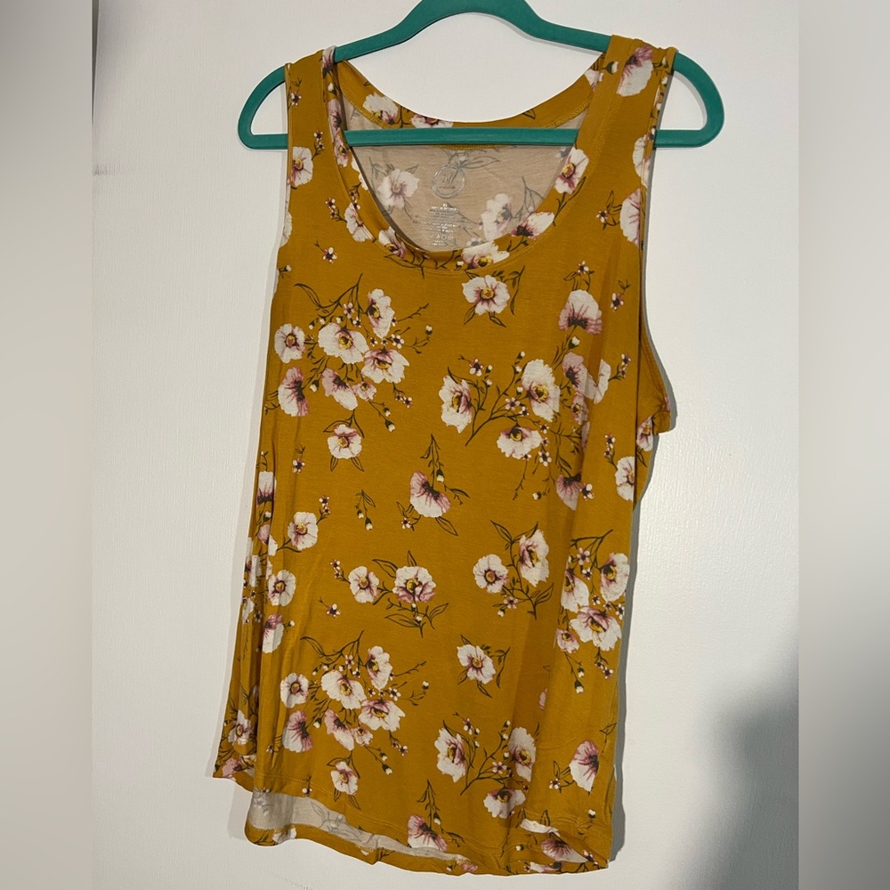 Floral tank top